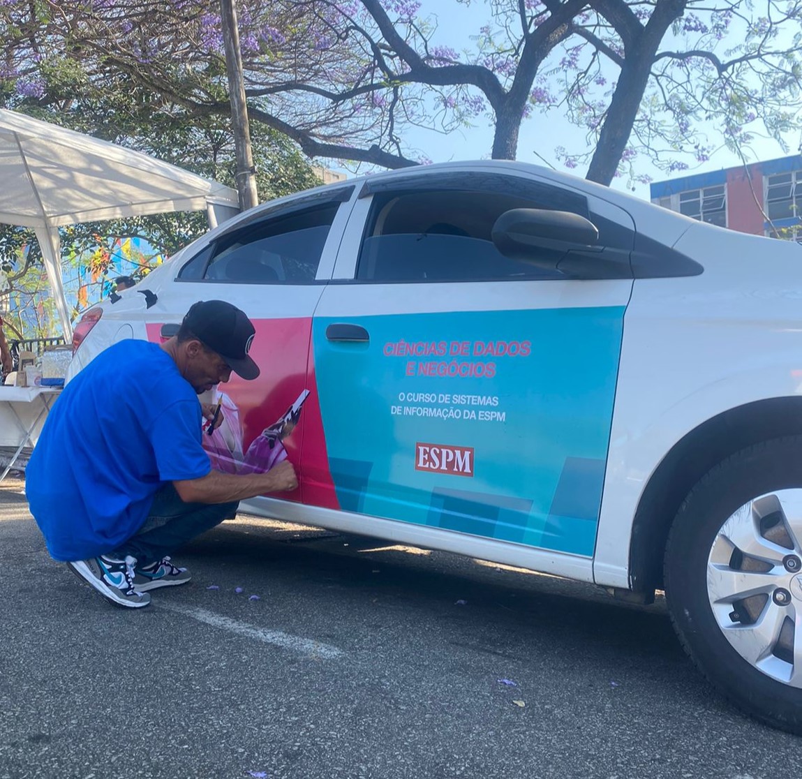 Marketing offline: o impacto e a eficácia da publicidade em carros